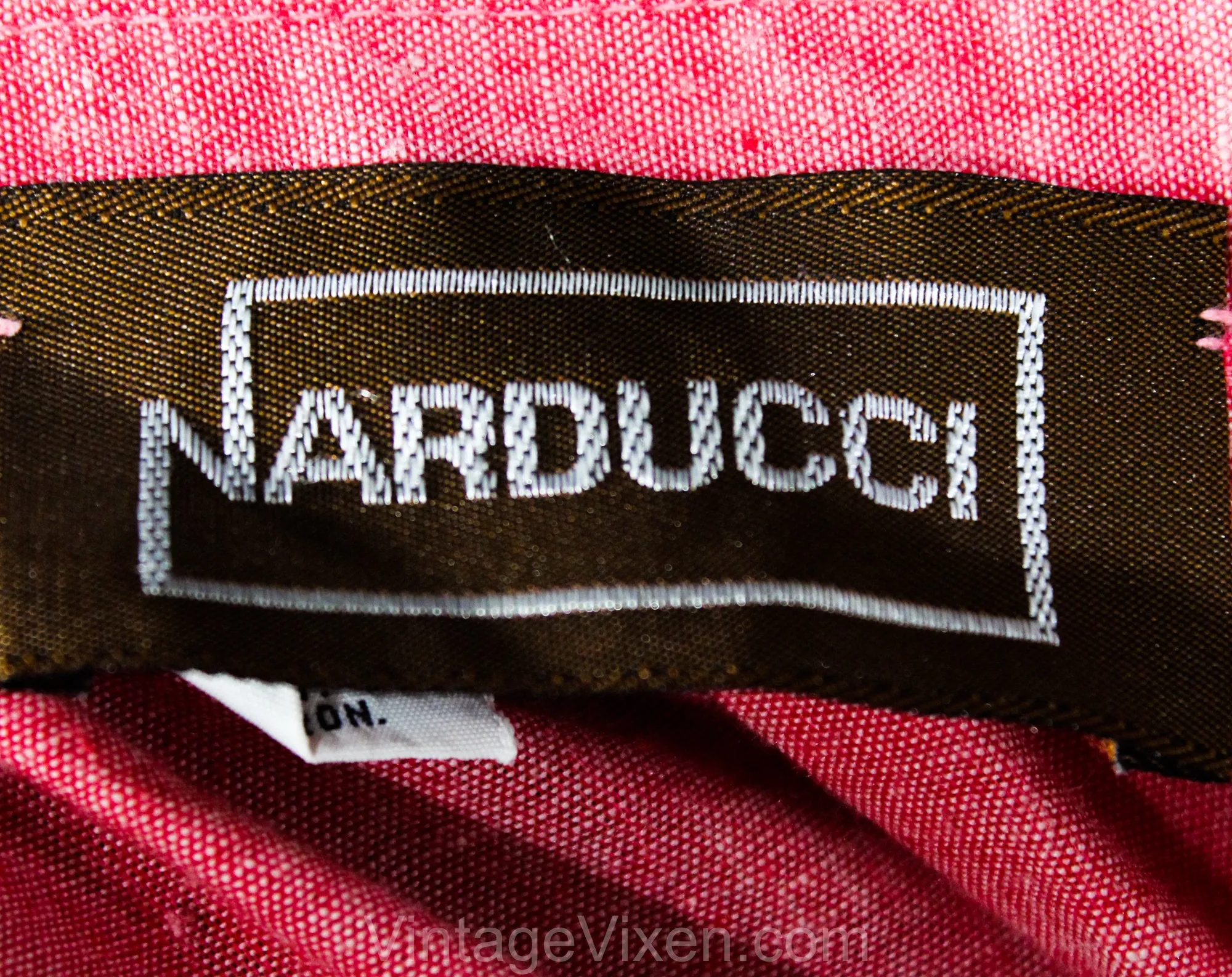 Size 4 Red Chambray Peasant Skirt by Narducci - Casual 1970s Full Style with Self Tie Belt - 1930s 40s Inspired Bohemian Cotton - Waist 25