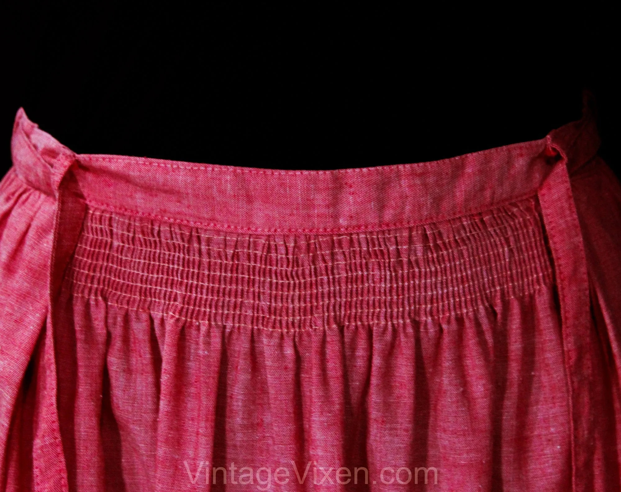 Size 4 Red Chambray Peasant Skirt by Narducci - Casual 1970s Full Style with Self Tie Belt - 1930s 40s Inspired Bohemian Cotton - Waist 25